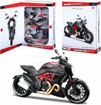 Maisto 1:12 Scale Ducati Diavel Carbon Motorcycles Model Assembly Kit